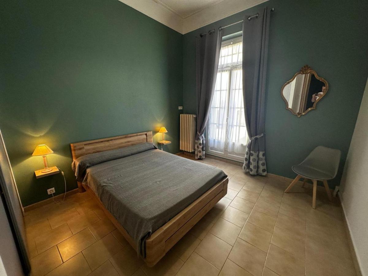 Appartement 4 A 8 Personnes, Spacieux De Standing Classe 4 Etoiles Nimes Exterior photo