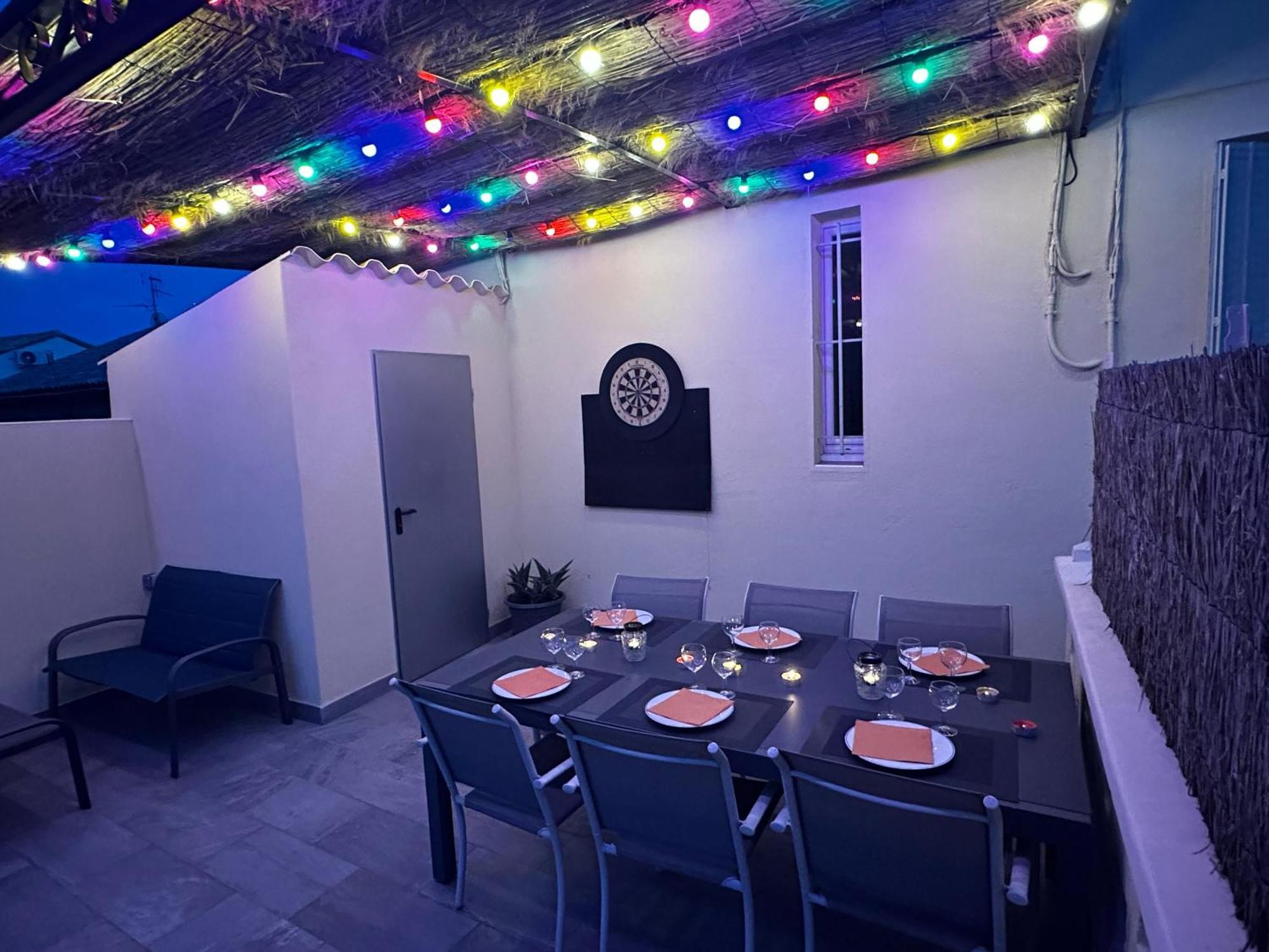 Appartement 4 A 8 Personnes, Spacieux De Standing Classe 4 Etoiles Nimes Exterior photo